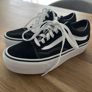 Baskets Vans Old Skool Platform Taille 36