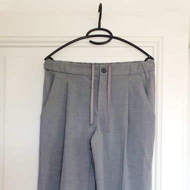 Pantalon gris à pinces