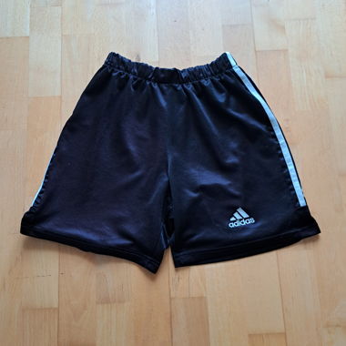 Short de sport Adidas noir
