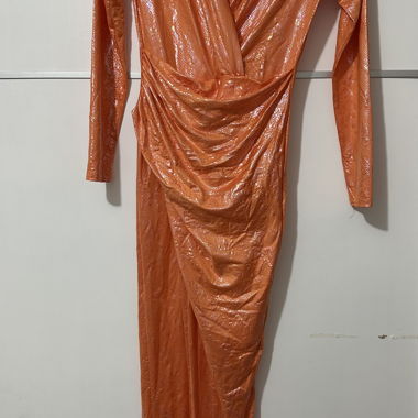 Abito con paillettes arancione