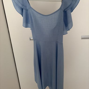 Blaues Kleid