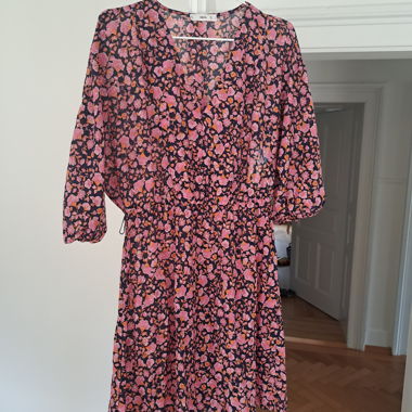 MNG Floral Dress with V-Neck