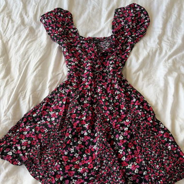 Floral Puff-Sleeve Dress