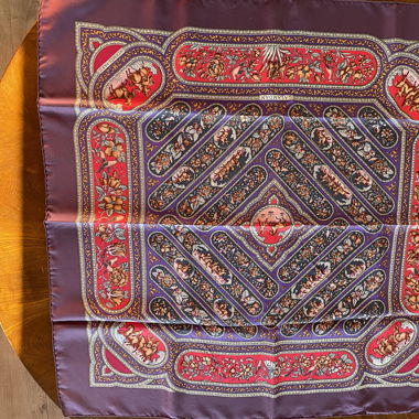 Foulard Hermès quasiment neuf