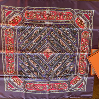 Foulard Hermès quasiment neuf