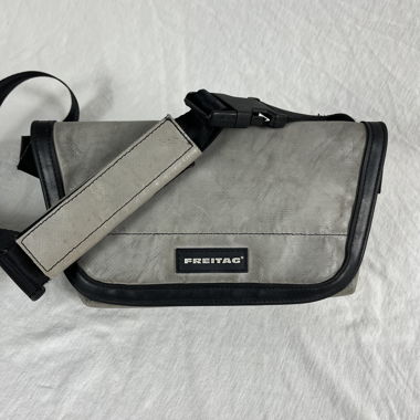 FREITAG Bauchtasche grau F40 Jamie