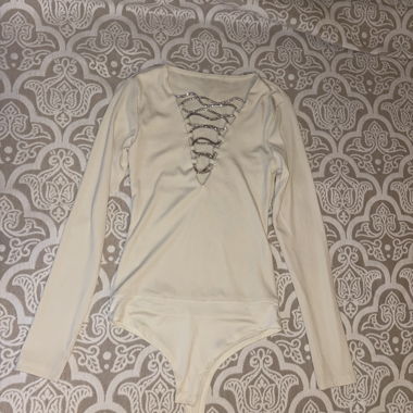 Elegant Bodysuit with Rhinestones 