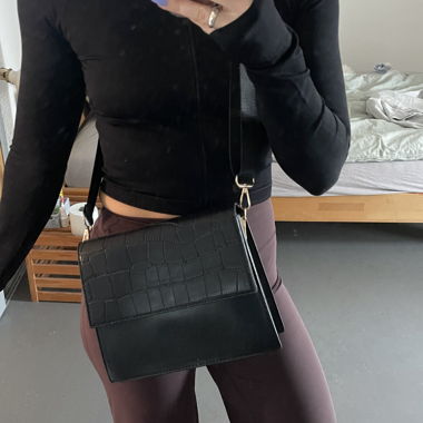Borsa a tracolla nera effetto croco