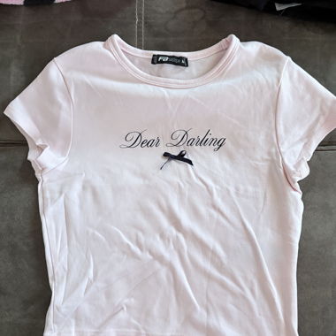 Pink graphic crop T-shirt