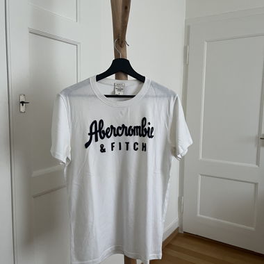 Abercrombie & Fitch T-Shirt, size S