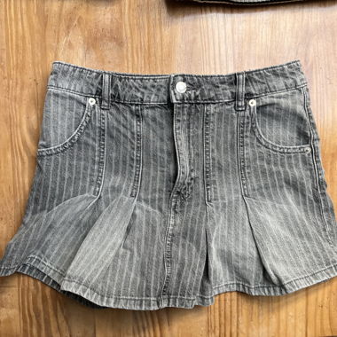 Short grey skirt - Zara S