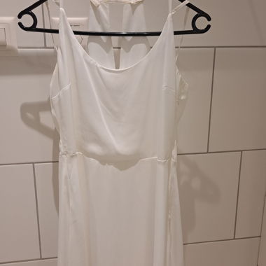 Weisses Sommerkleid (ungetragen)