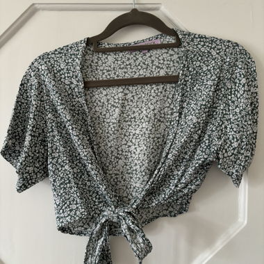 flower shirt