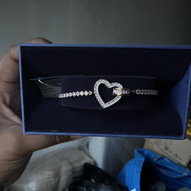 Heart bracelet with stones