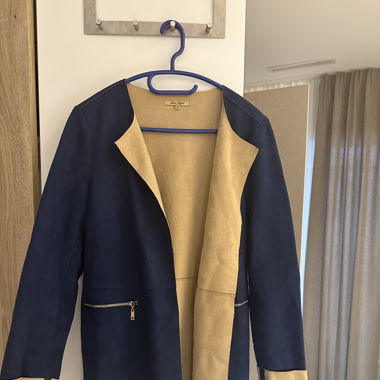 Blaue Jacke
