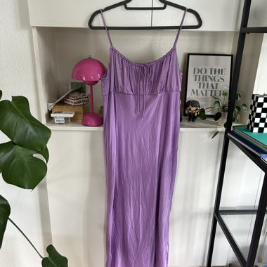 Satin-Midikleid M