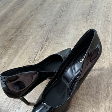 Aldo High Heel Pumps Pillow walk