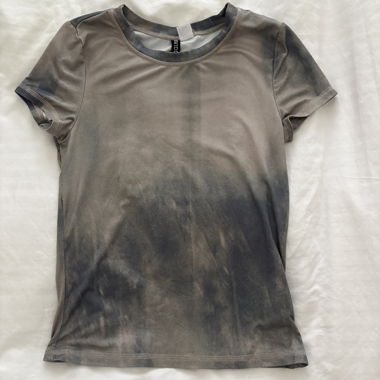 Graues grünes Top mit Verlauf