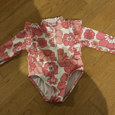Maillot de bébé manches longues taille 9-12 mois