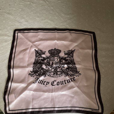 Juicy Couture Foulard Rosa
