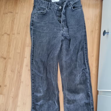 High waist, straight Jeans