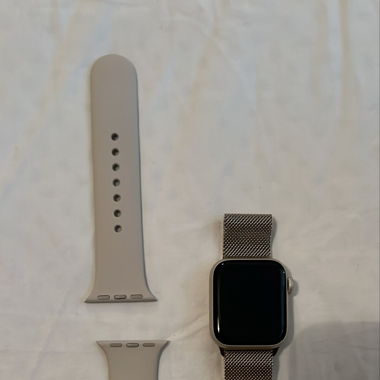 Apple watch SE 2023 GPS + Cellular