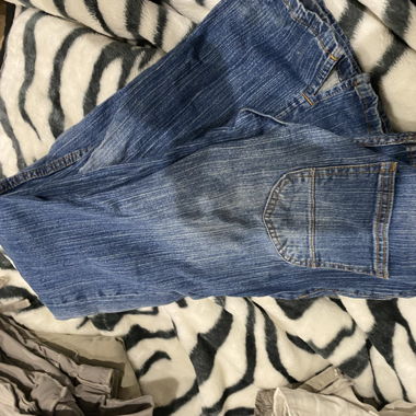 Flared low waist jeans