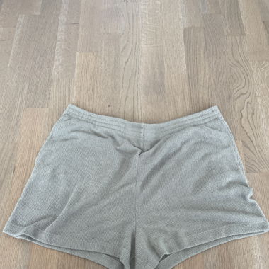 Sommerliche shorts mit Taschen