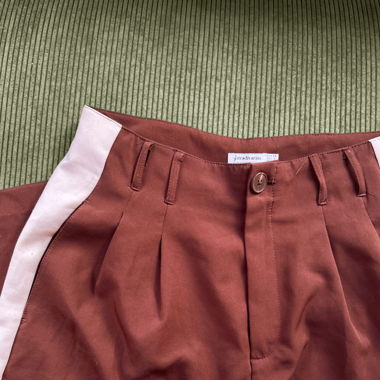 Braune Stoffhose