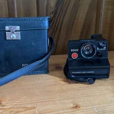 Polaroid Land Camera 2000