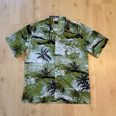 Camicia hawaiana a maniche corte