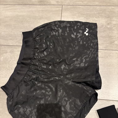 Kurze Sporthose
