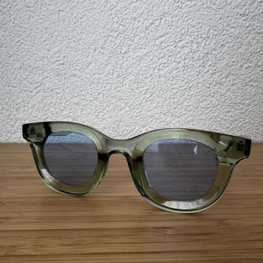Sonnenbrille
