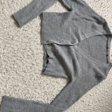 Cropped sweater