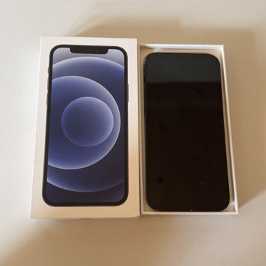 Apple iPhone 12 in Black