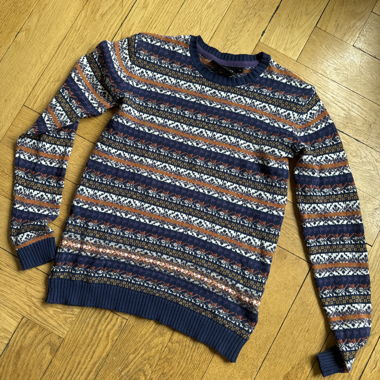 Gemusterter Strickpullover