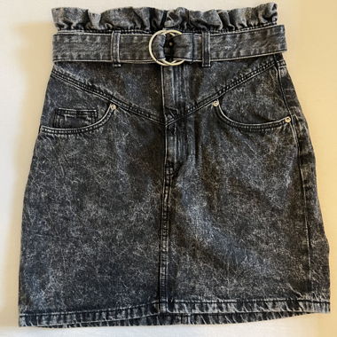 Jeansrock mit Gürtel