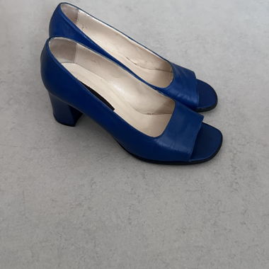 Blue Leather Pumps
