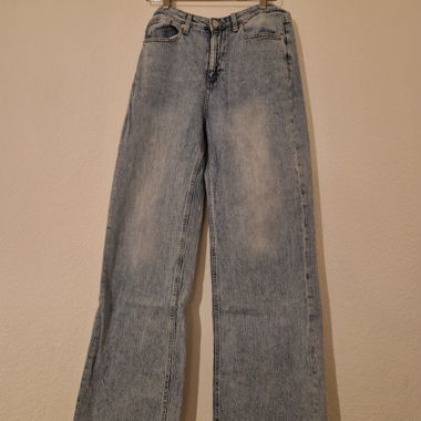 Jeans a gamba larga