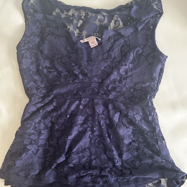 Top sans manches en dentelle bleu foncé