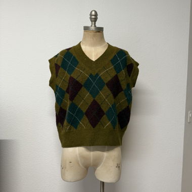 Sleeveless Argyle Knit Vest, khaki/green