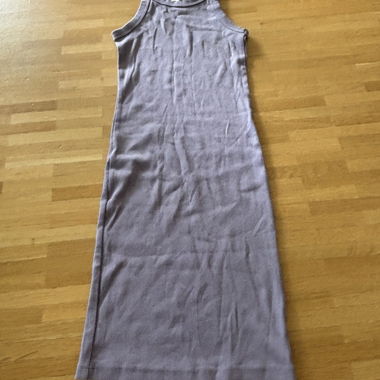 Lila Kleid