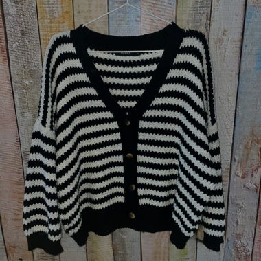 cardigan black&white