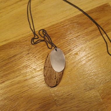 Collana con placchetta