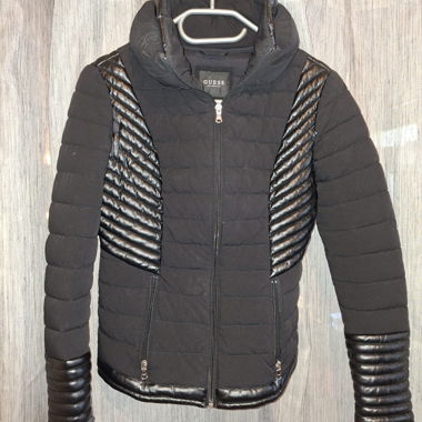 Piumino nero Guess