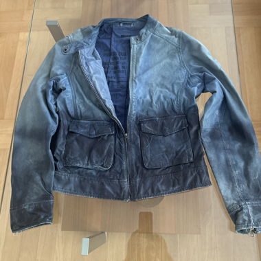 Giacca blu slavato con tasche cargo