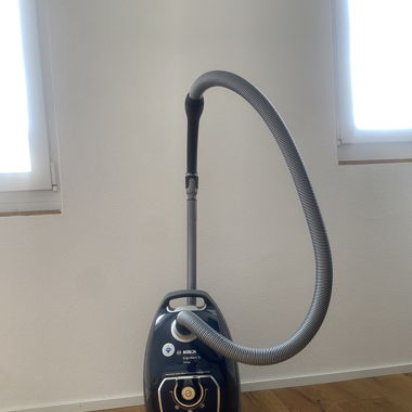 Aspirateur Bosch Série 8 avec sac