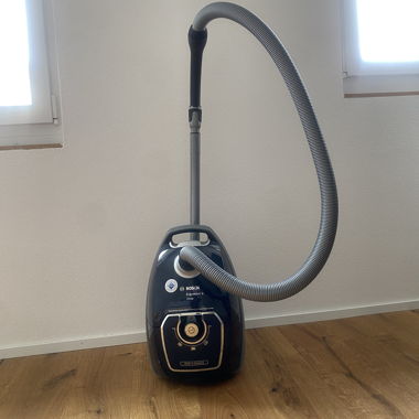 Aspirateur Bosch Série 8 avec sac