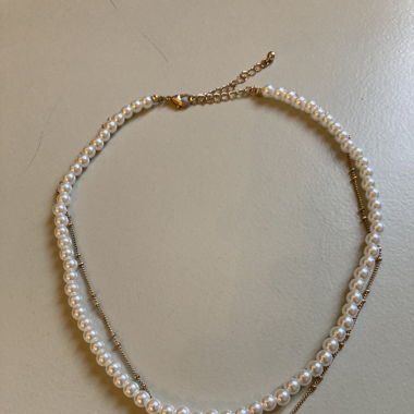 Neccklace Plastic Pearls with Golden Chain