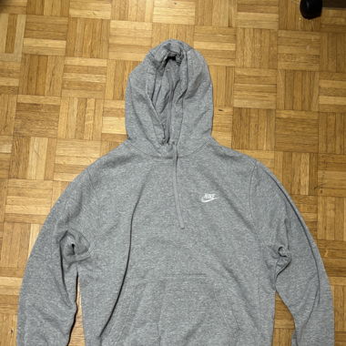 Pull Nike Gris